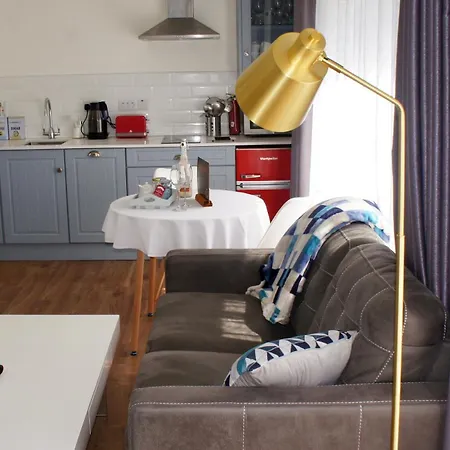 Riverbank * Westport